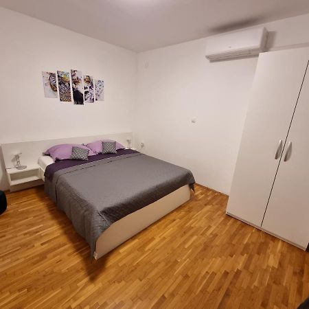 Maki Apartment Pula Exterior photo